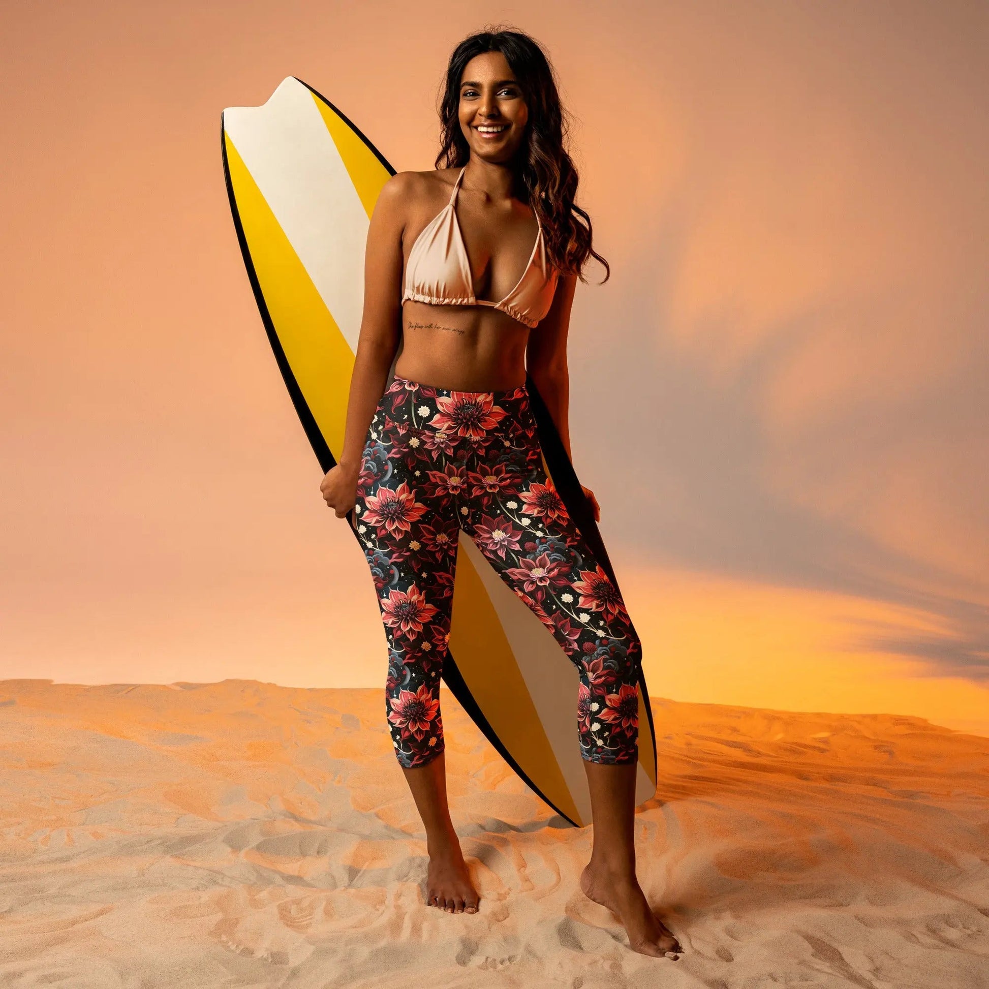 Twilight Dahlia Yoga Capri Leggings